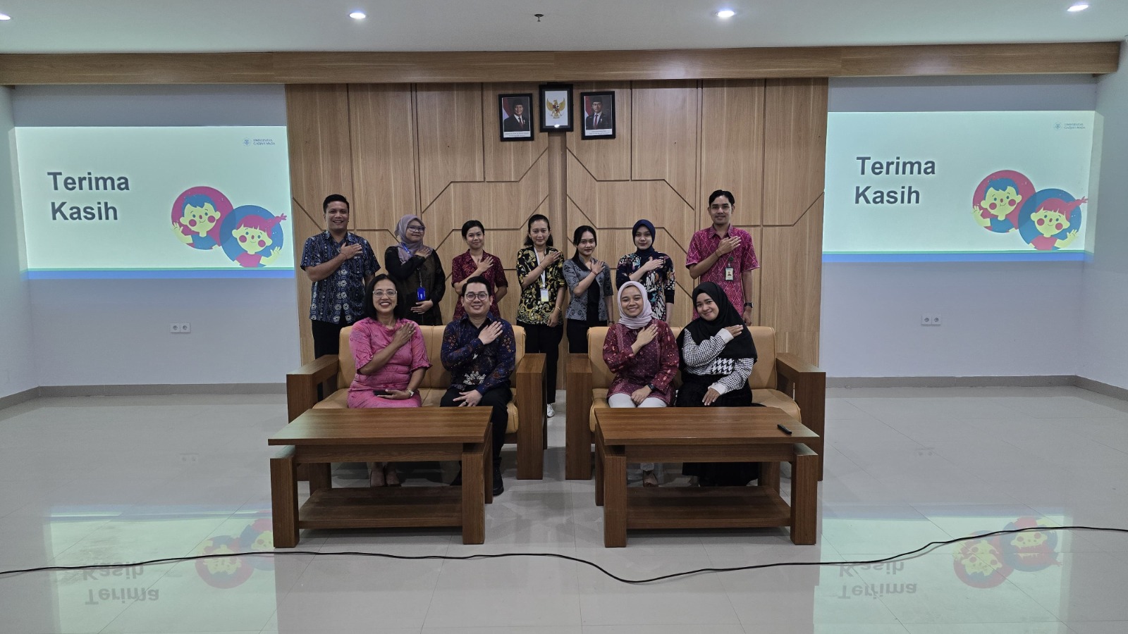 Sesi Foto Bersama Tim Peneliti RS Balimed Buleleng