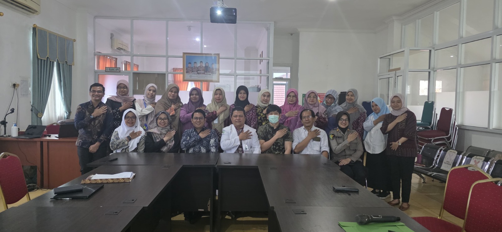 Sesi Foto Bersama Tim Peneliti RS Muhammadiyah