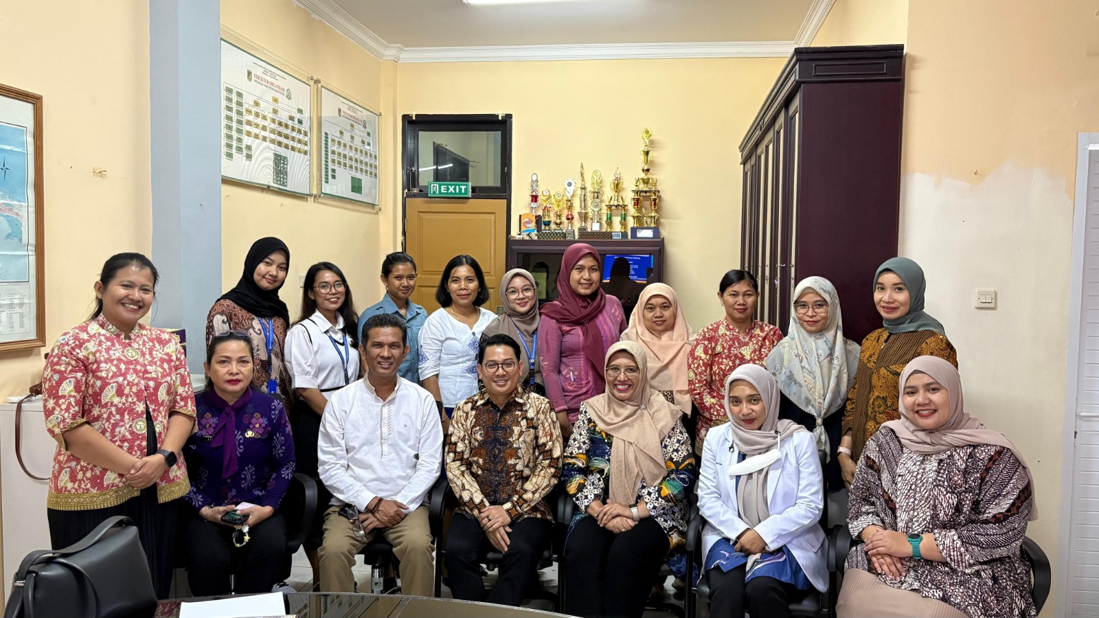 Sesi Foto Bersama Tim peneliti RSUD Undata Palu